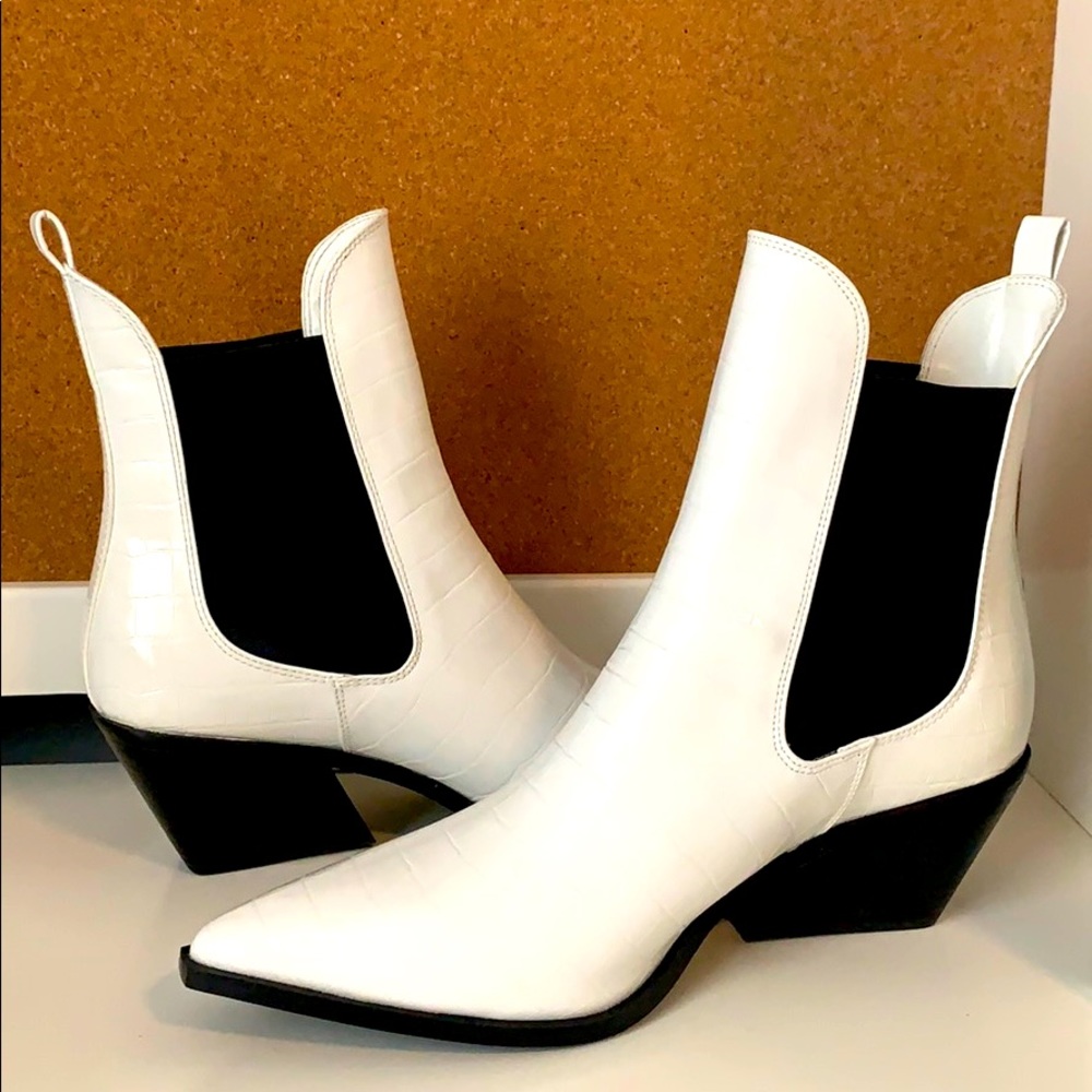 Princess Polly “Hold On Boot White Croc” - Picture 3 of 4